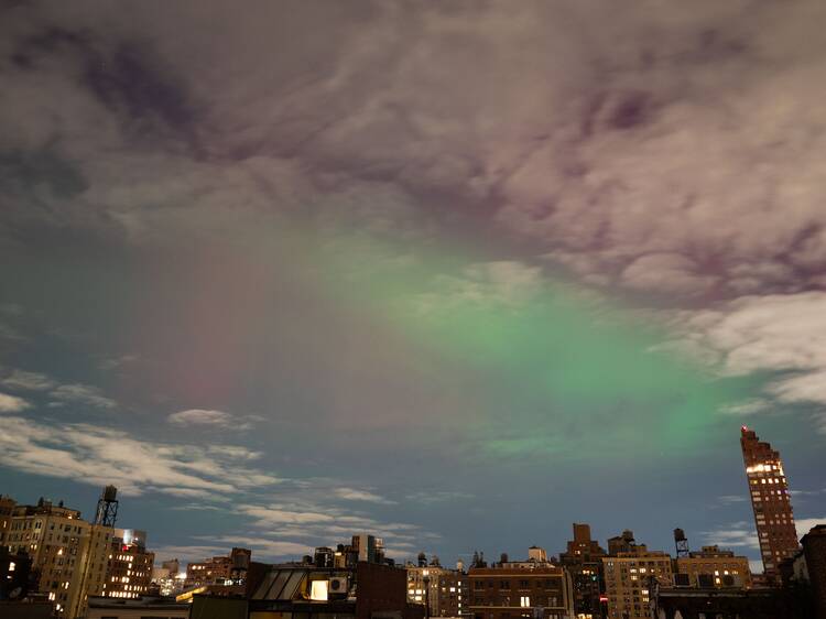 Photos: New Yorkers saw the Northern Lights from the Upper West Side last night
