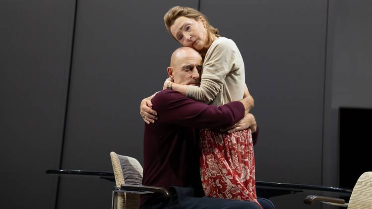 Mark Strong, Lesley Manville in Oedipus Mark Strong, Lesley Manville in Oedipus