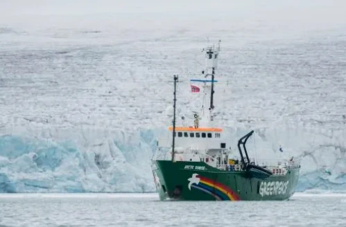 Greenpeace, vaixell