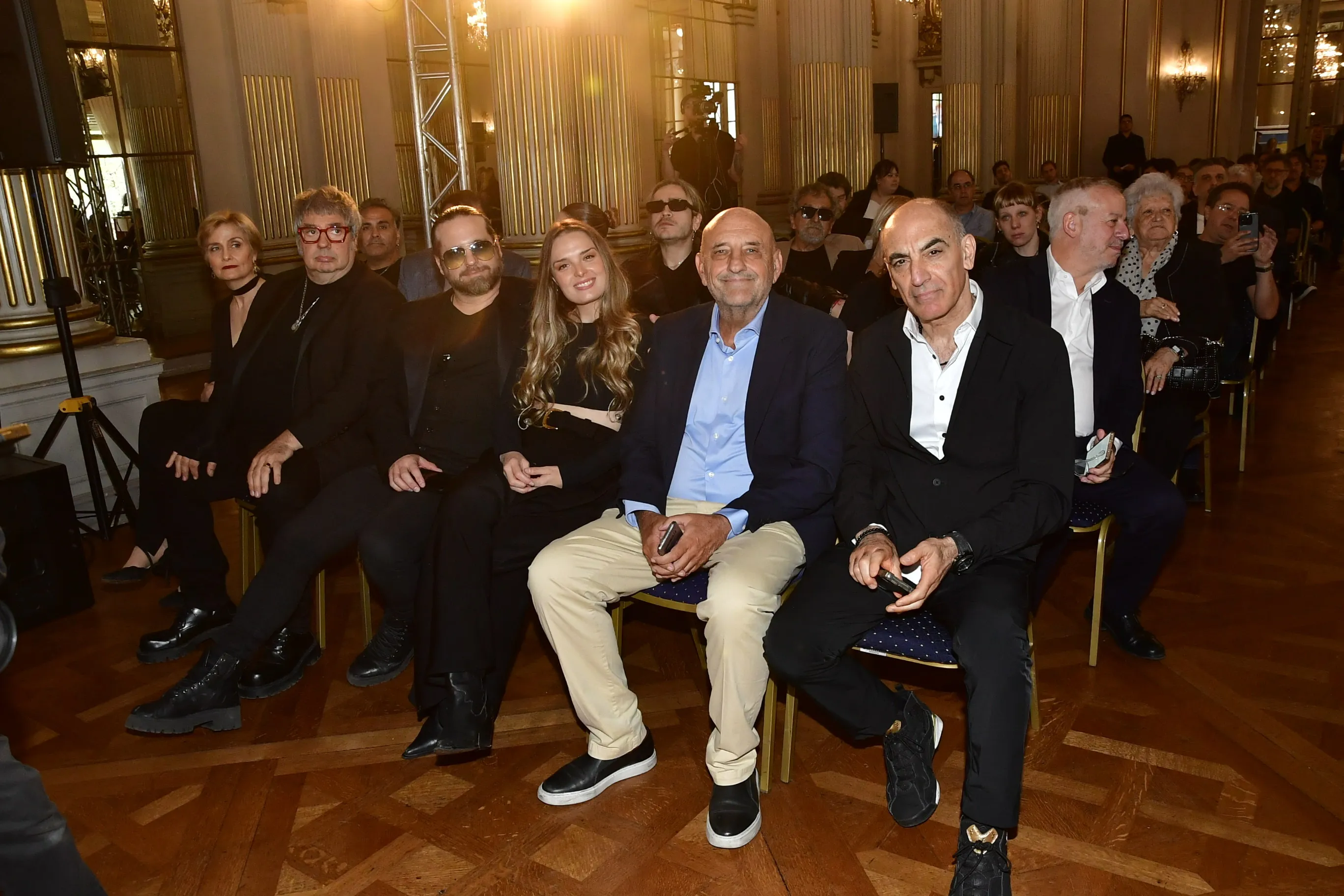 Mauricio Dayub, Flor Otero, Germán Tripel, El Puma Goity, Lito Vitale y Lucila Gandolfo.