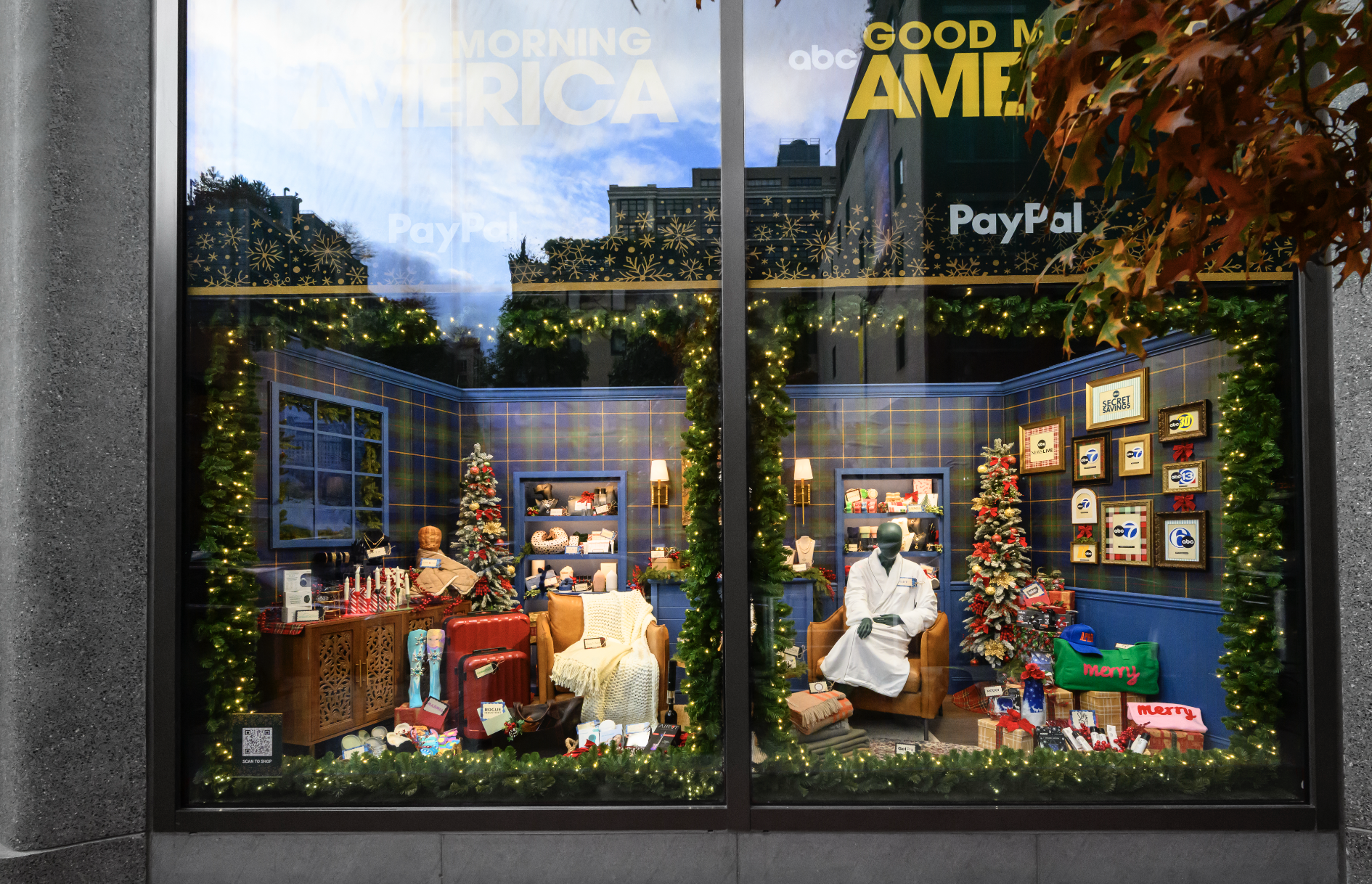 ABC anchors from 'Good Morning America,' 'The View' and more share their go-to holiday gifts