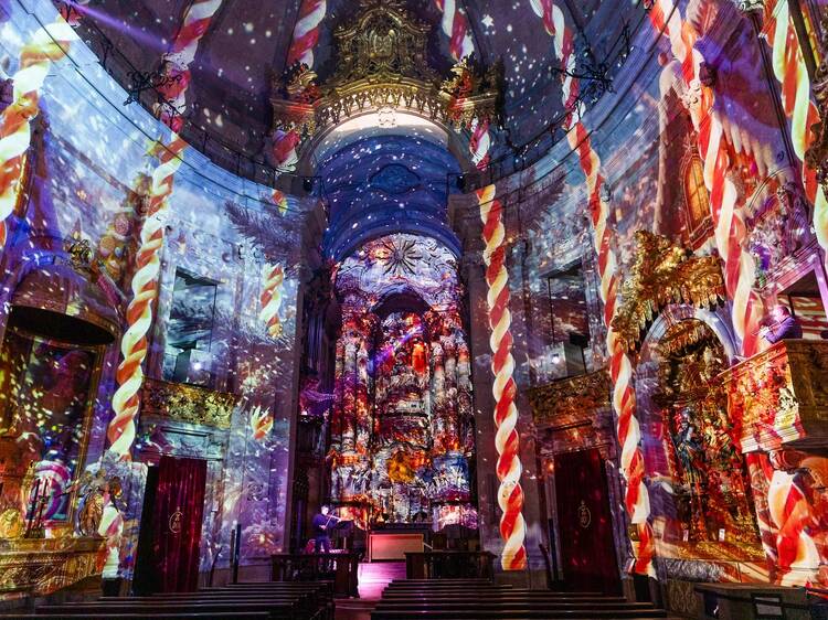 Os clássicos de Natal vão ecoar na Igreja dos Clérigos em seis concertos imersivos Os clássicos de Natal vão ecoar na Igreja dos Clérigos em seis concertos imersivos