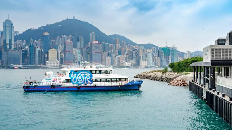 西九碼頭開幕！即看西九渡輪來往中環時間表、地點、西九渡輪票價、寵物共乘及西九碼頭美食