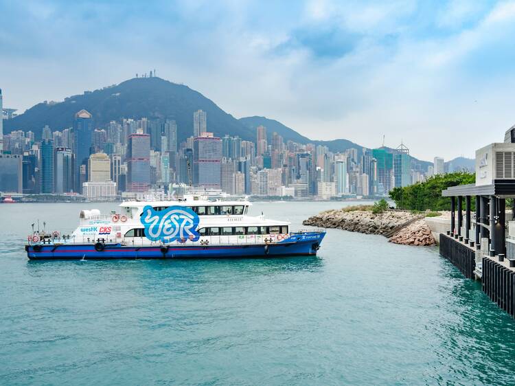 西九碼頭開幕！即看西九渡輪來往中環時間表、地點、西九渡輪票價、寵物共乘及西九碼頭美食