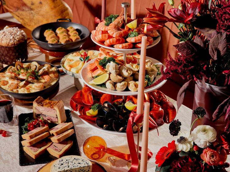 Four Seasons Hotel Hong Kong