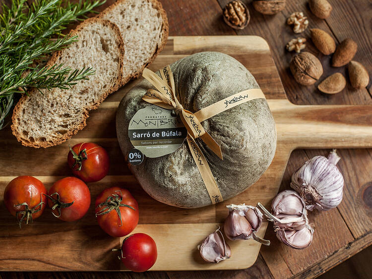 El millor formatge de búfala del món no és italià: es fa a una hora de Barcelona El millor formatge de búfala del món no és italià: es fa a una hora de Barcelona