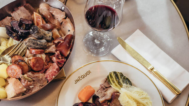 Domingo: JNcQUOI Avenida