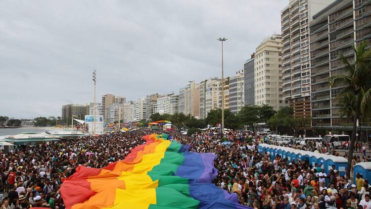 A concentração será na Av. Atlântica, na pista da orla, na altura da Rua Sá Ferreira (posto 5), a partir das 11h. A concentração será na Av. Atlântica, na pista da orla, na altura da Rua Sá Ferreira (posto 5), a partir das 11h.