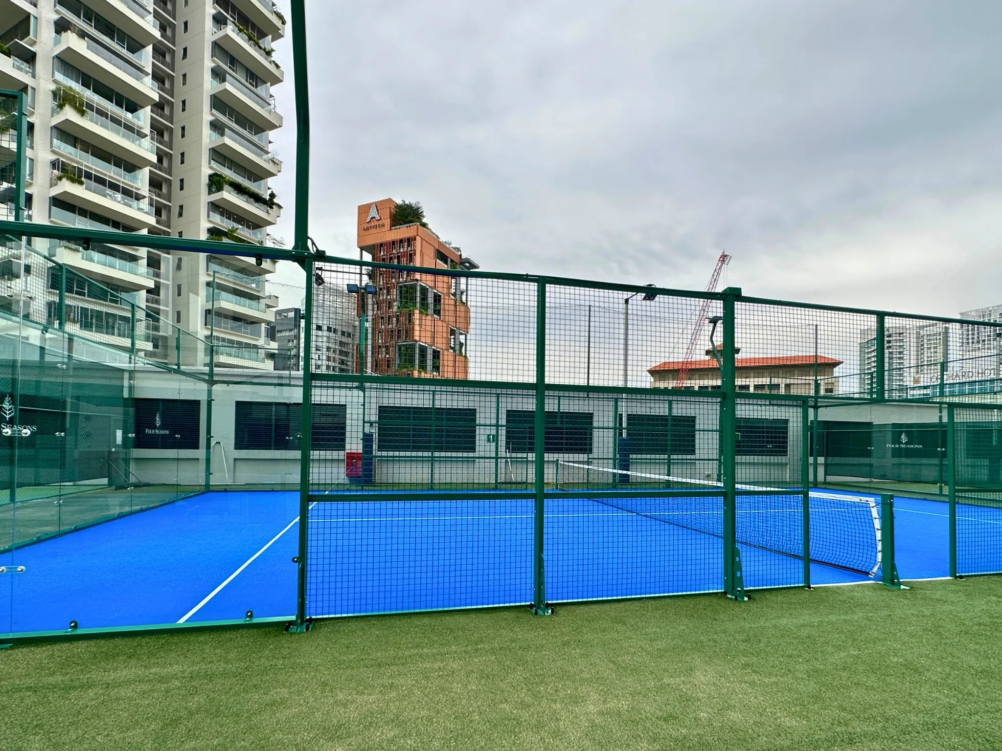 Four Seasons Hotel Singapore