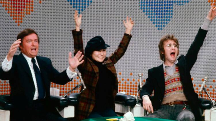 Daytime revolution, in-edit