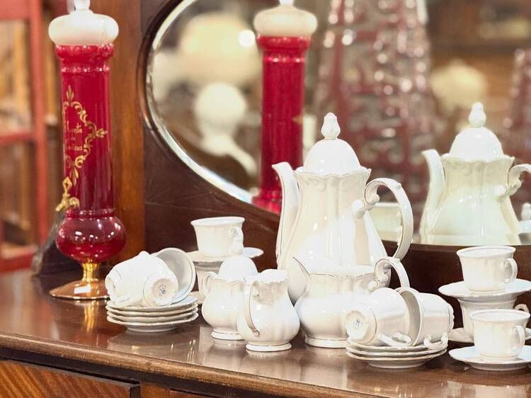 Aquí puedes renovar la vajilla de tu casa antes de que llegue la Navidad: descuentos de hasta el 70 % en un market que se celebrará este fin de semana