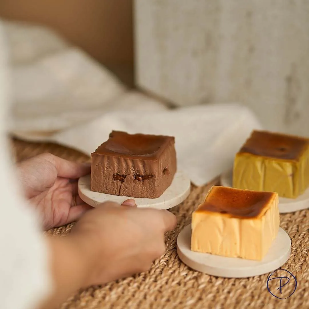 Paparch Singapore cheesecake cafe at Arab Street