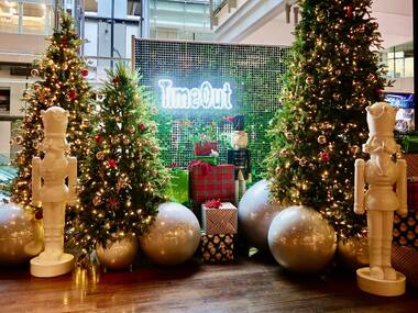 Free entry to Downtown Montreal’s gigantic holiday pop-up market