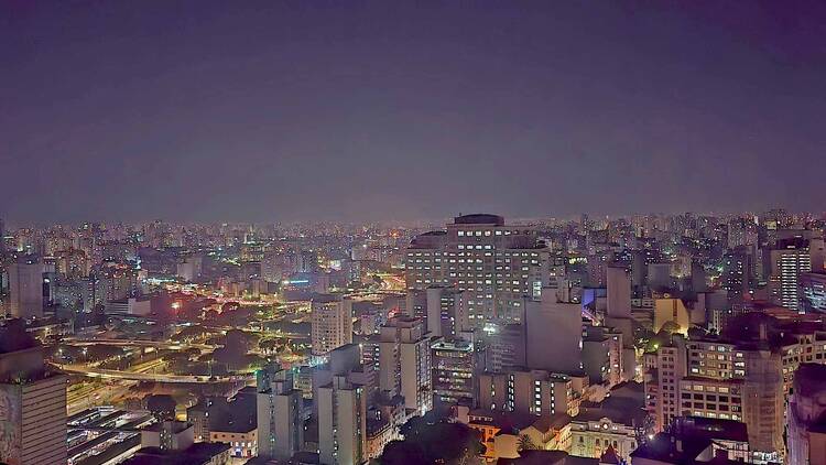 Hospedaje: hotel o Airbnb