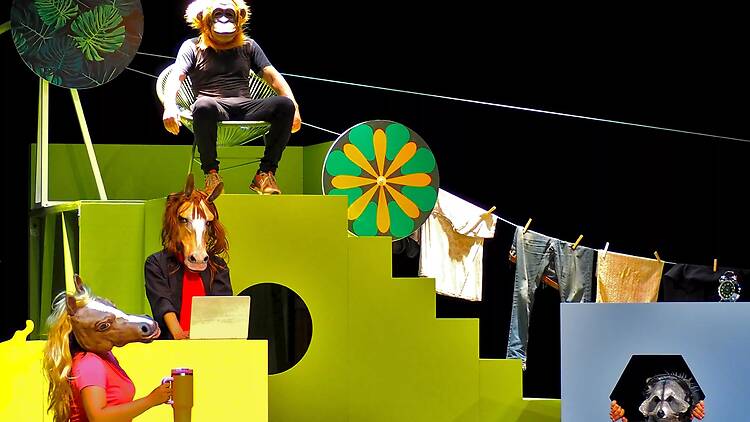 Komunumo, un vuelo entre generaciones (Teatro de la Abadía).