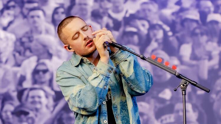Dermot Kennedy, performing live