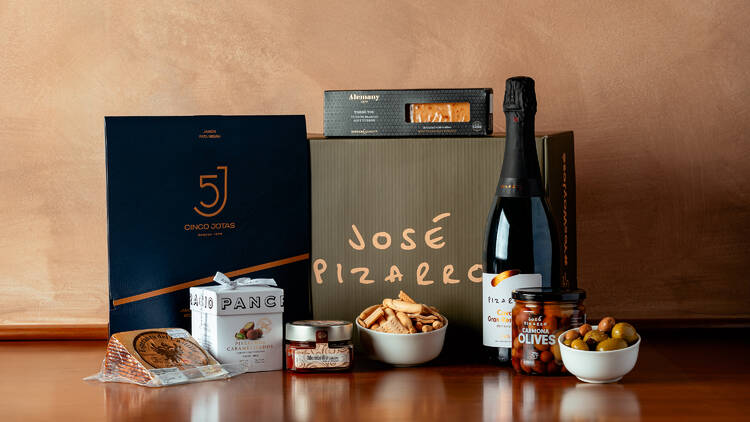 JosĂ© Pizarroâs Noche Buena hamper JosĂ© Pizarroâs Noche Buena hamper