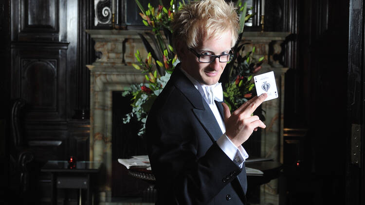 Experience a world-class parlour magic show inspired by Christmas
