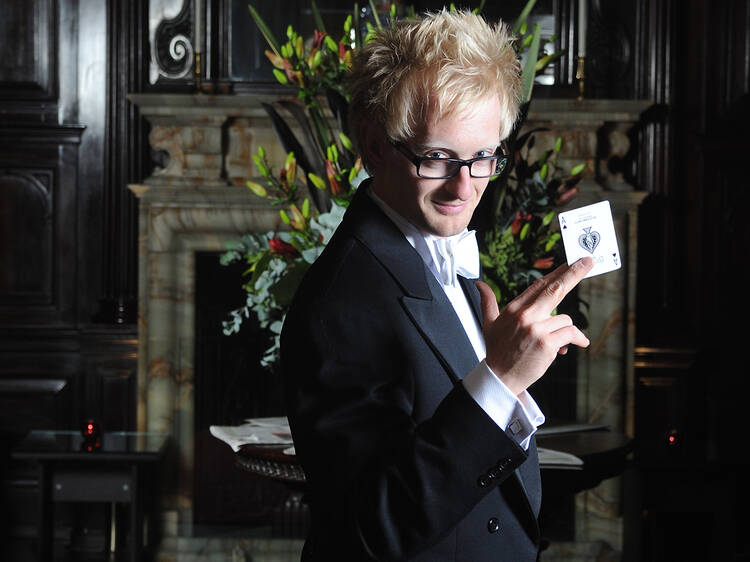 Experience a world-class parlour magic show inspired by Christmas