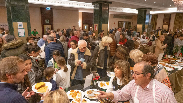 Mercadillo de Navidad de l'Entraide Française (NH Collection Eurobuilding)