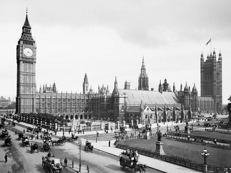 Fascinating historical photographs show the ‘lost’ London of 100 years ago