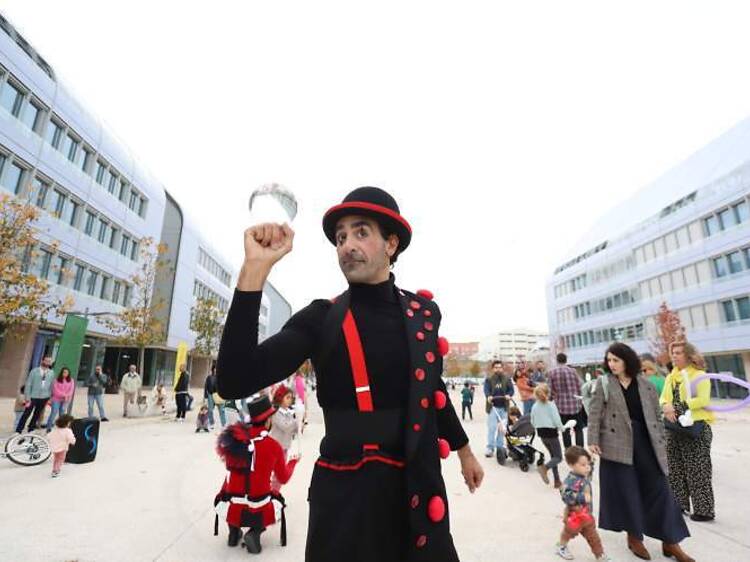 O Natal chega em Novembro ao Braço de Prata com mercado, duendes e artistas de circo