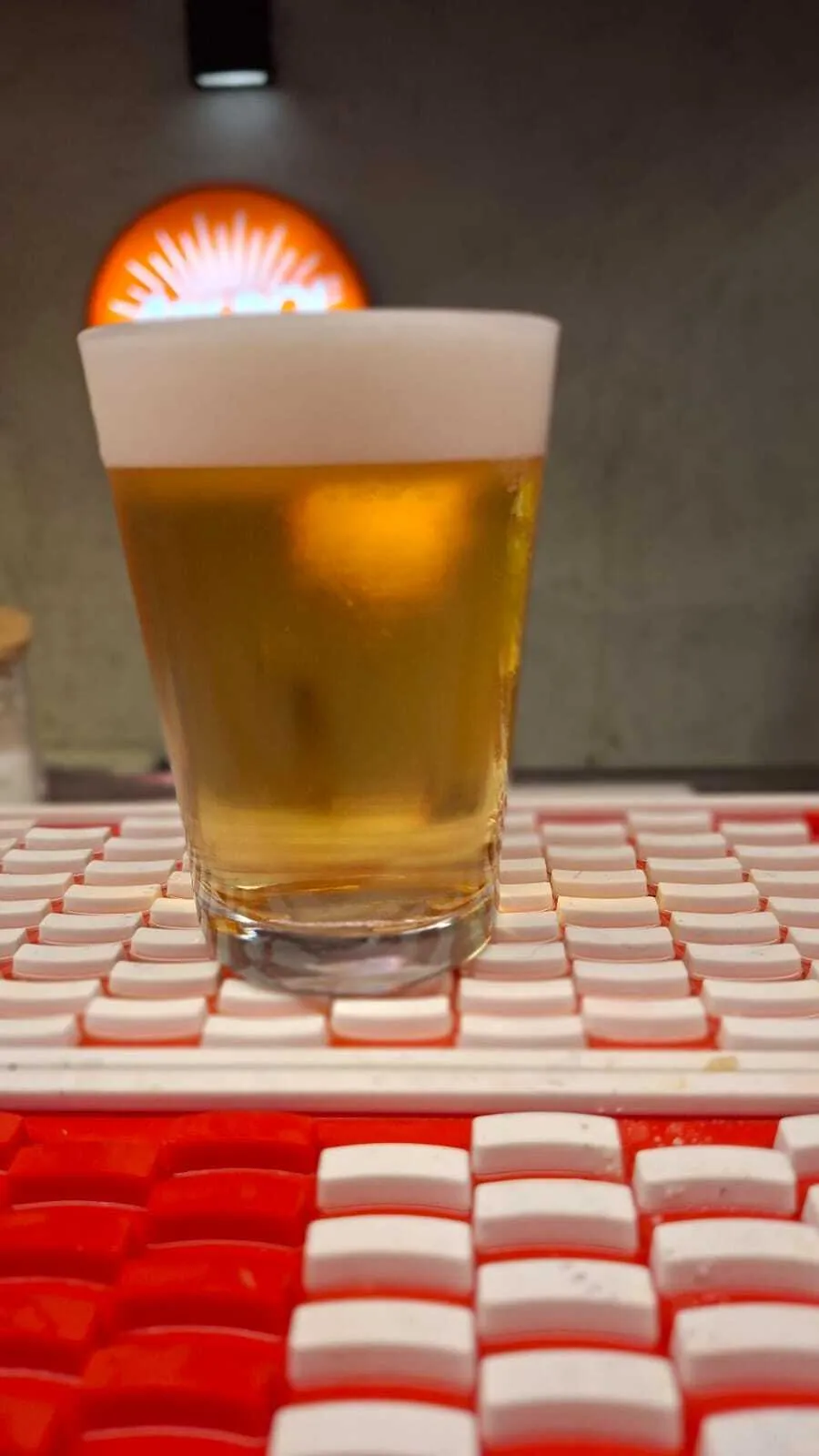 Chope no copo gelado antes com gelo