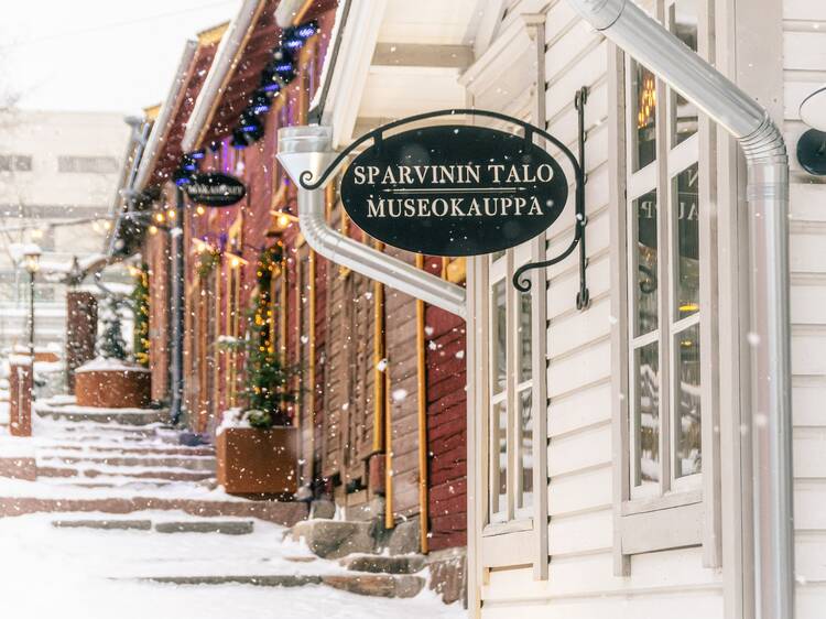 Virittäydy jouluun historiallisen Toivolan vanhan pihan Joulupihalla