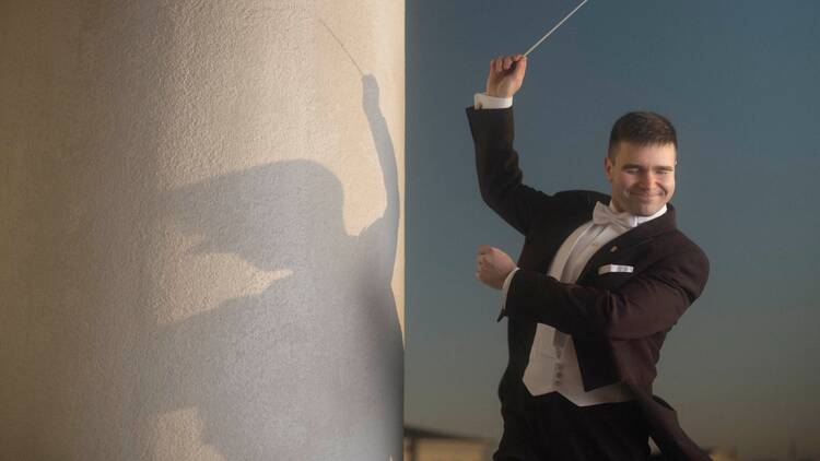 Laula joululauluja sinfoniaorkesterin säestyksellä