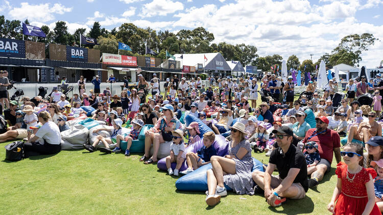 Australian Open Golf Crowds at the 19th hub at the Australian Open Golf.