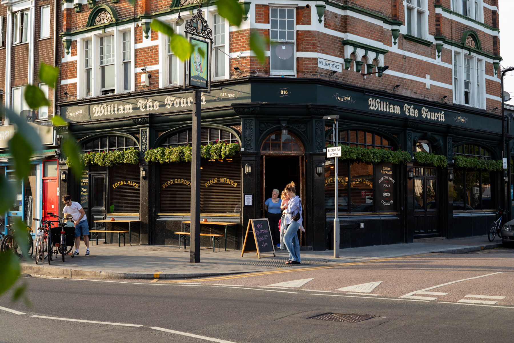 This east London pub has banned children after 7pm