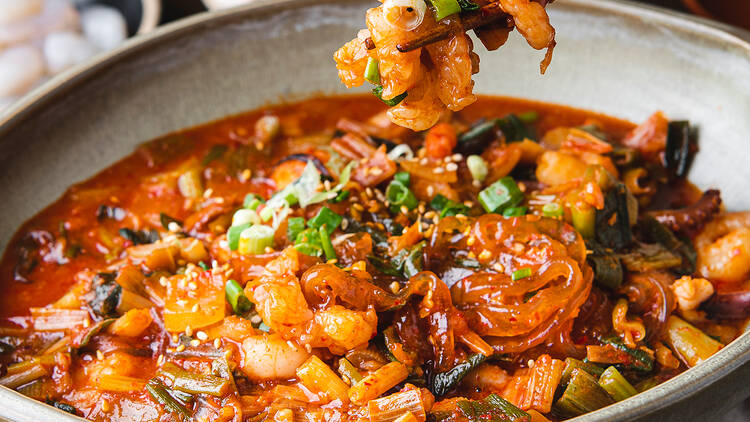 6.サウィ食堂 新大久保本店