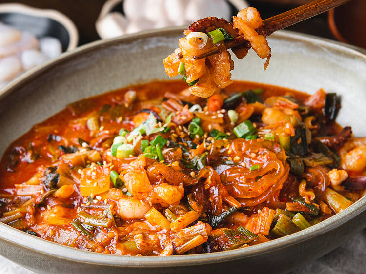 6.サウィ食堂 新大久保本店