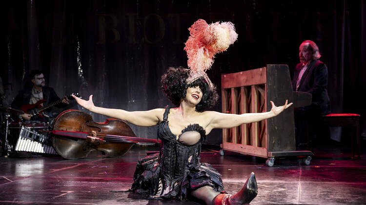 A scene from 'Meow Meow's The Red Shoes'.