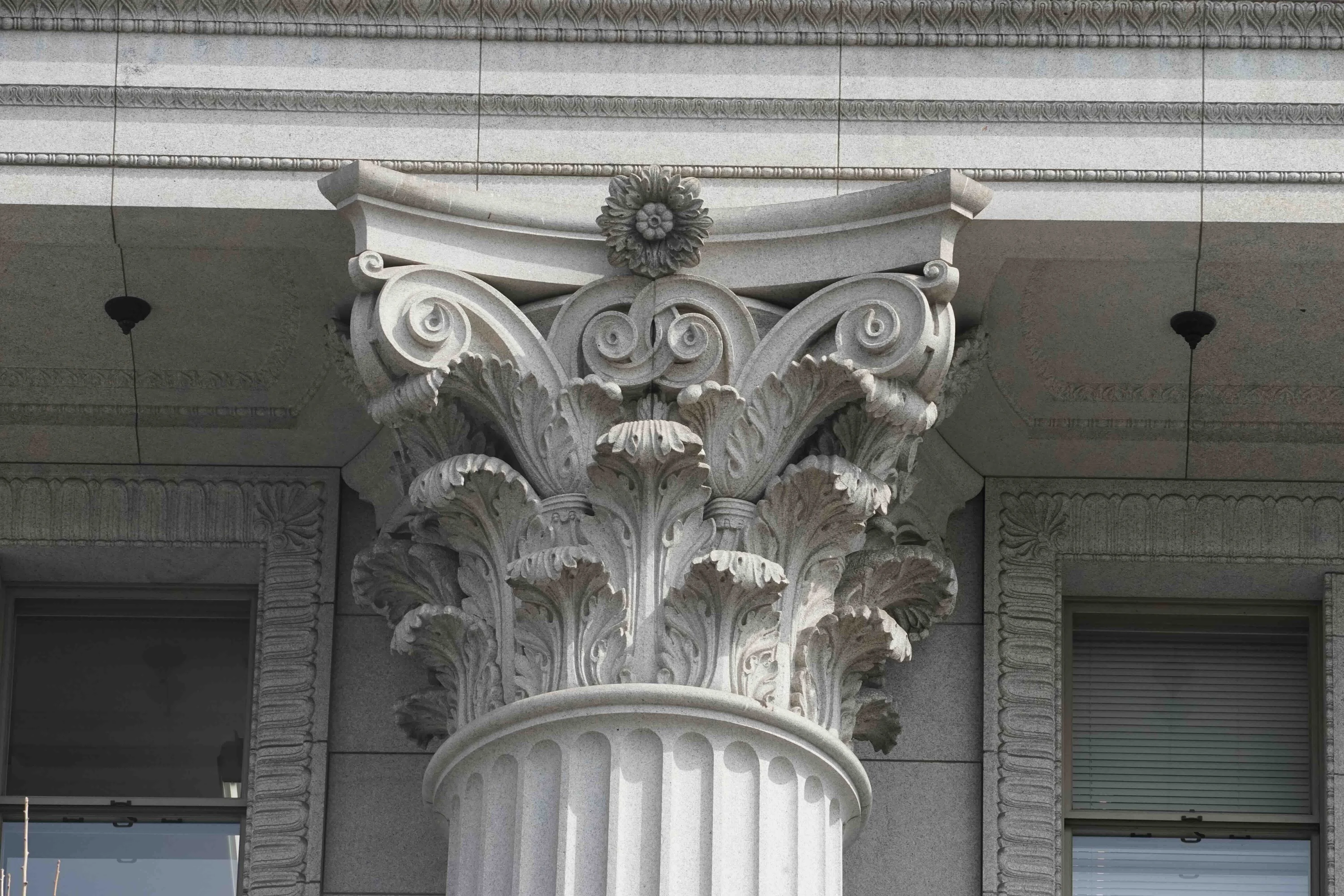 画像提供：明治安田CAFE 丸の内