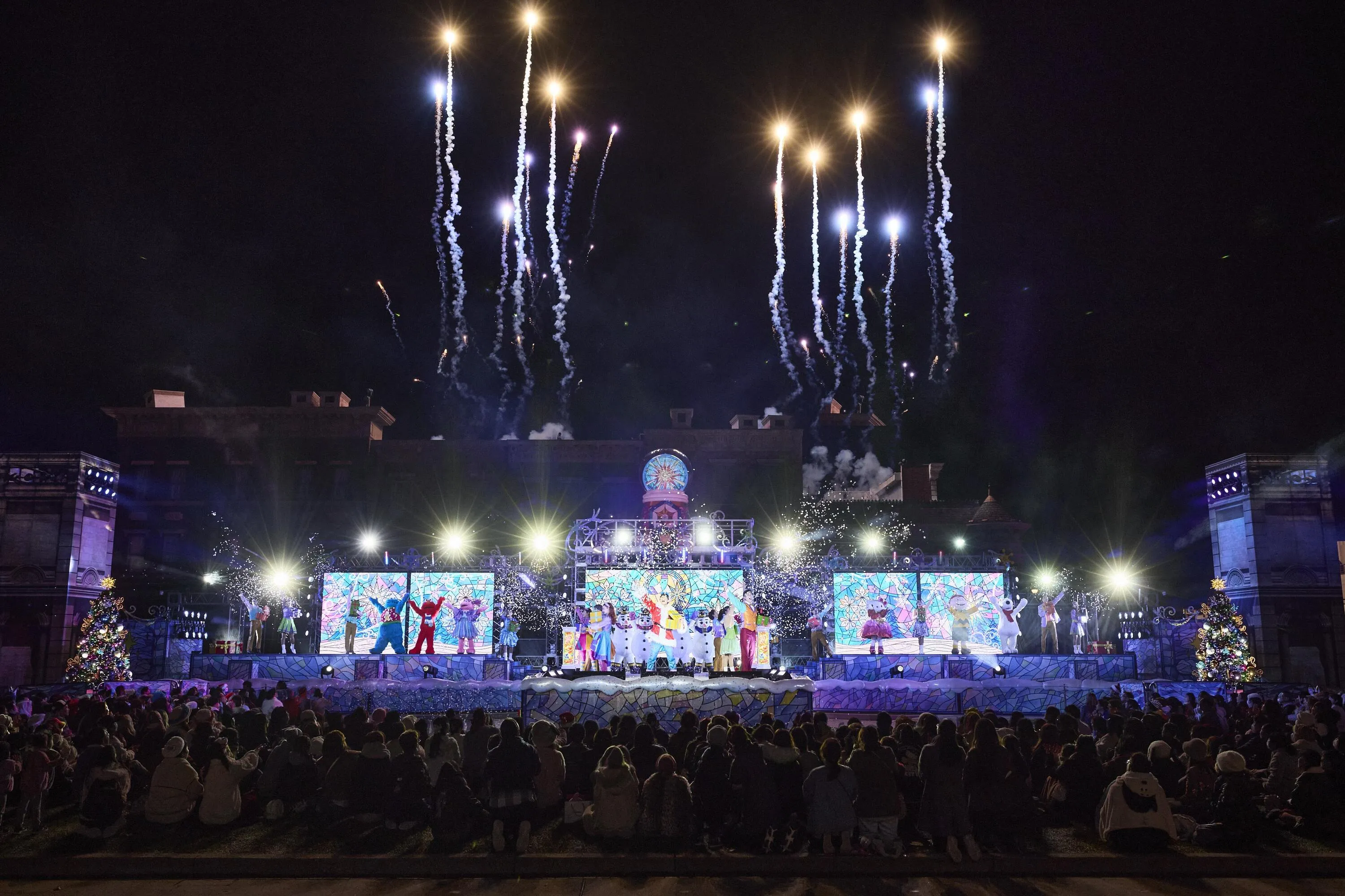 Universal Christmas Joy 2025