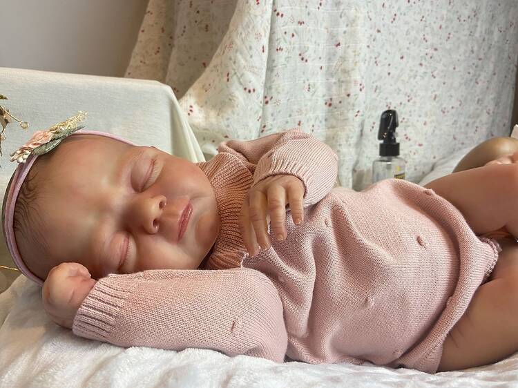 Los bebés 'reborn' hiperrealistas toman este hotel junto a Atocha, con más de 70 expositores y una reconocida artista internacional