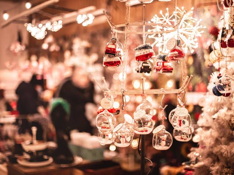 Täytä pukinkontti joulukauppa Hohteessa