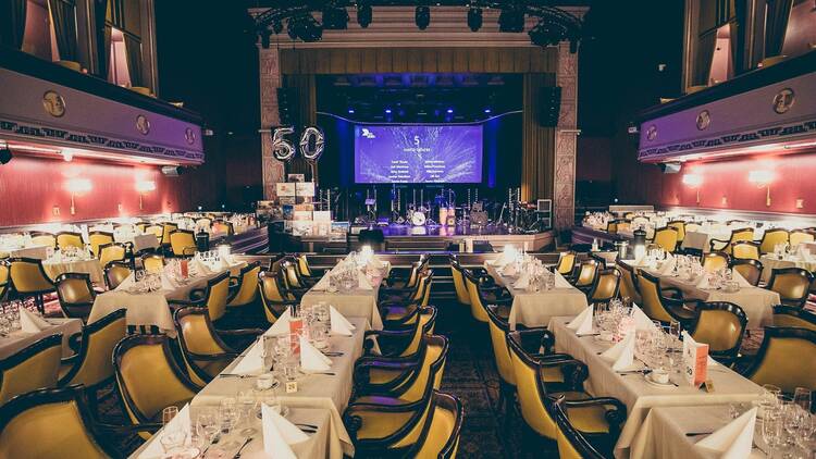 Nauti leffabrunssi Tuulensuun Palatsissa