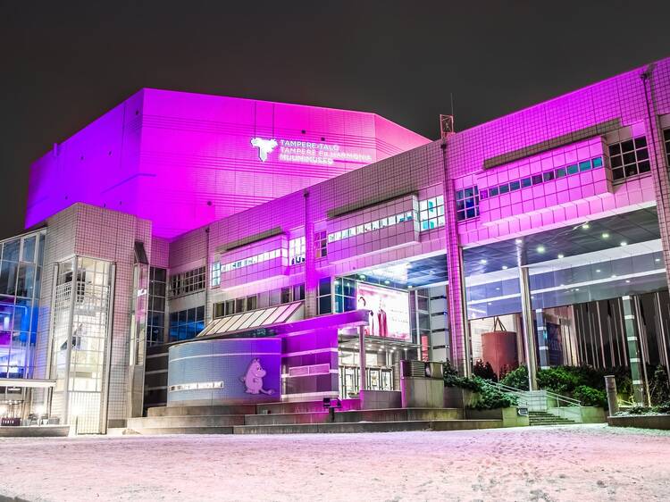 Pyörähtele lasten itsenäisyystanssiaisissa