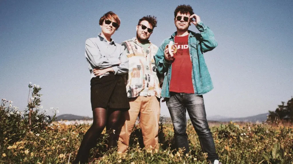 Tri&aacute;ngulo de Amor Bizarro