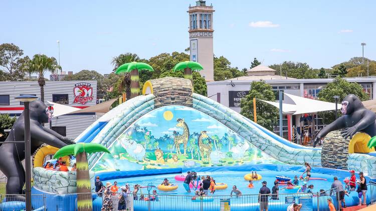 Waterworld Central A giant gorrila themed pool