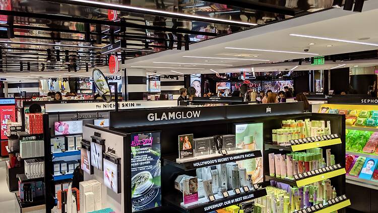 黑色星期五 Black Friday 優惠2025大集合 Cyber Monday、Black Friday 意思由來你知道嗎？