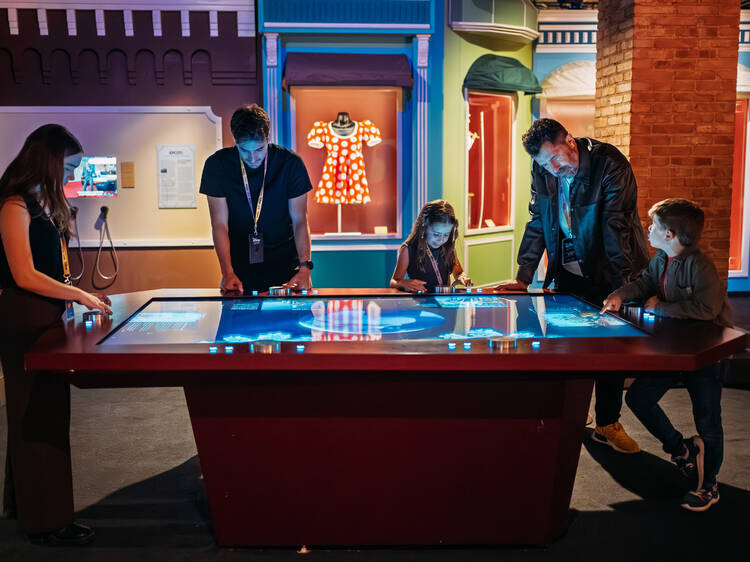 Tres exposiciones y un plan curioso en el Museo del Prado para disfrutar con niños en Madrid: inmersivas, llenas de magia y divertidas para toda la familia