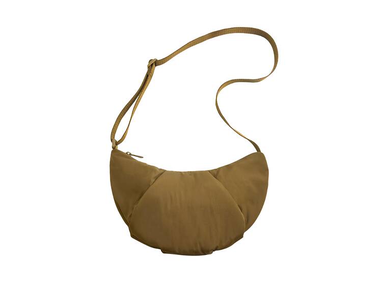 Bolsa a tiracolo. Oysho