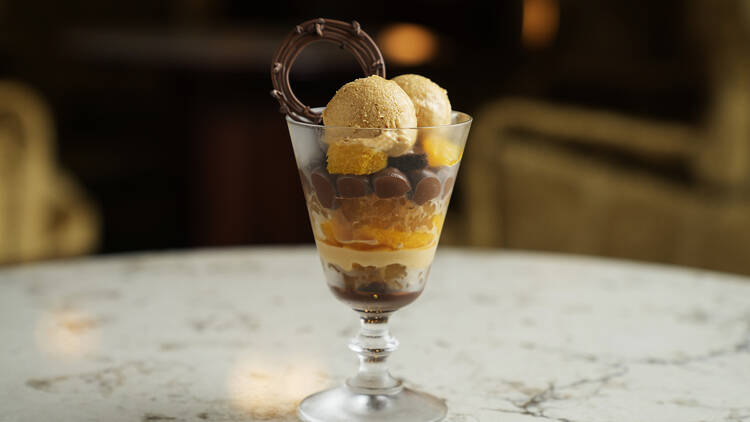 明治安田CAFE 丸の内