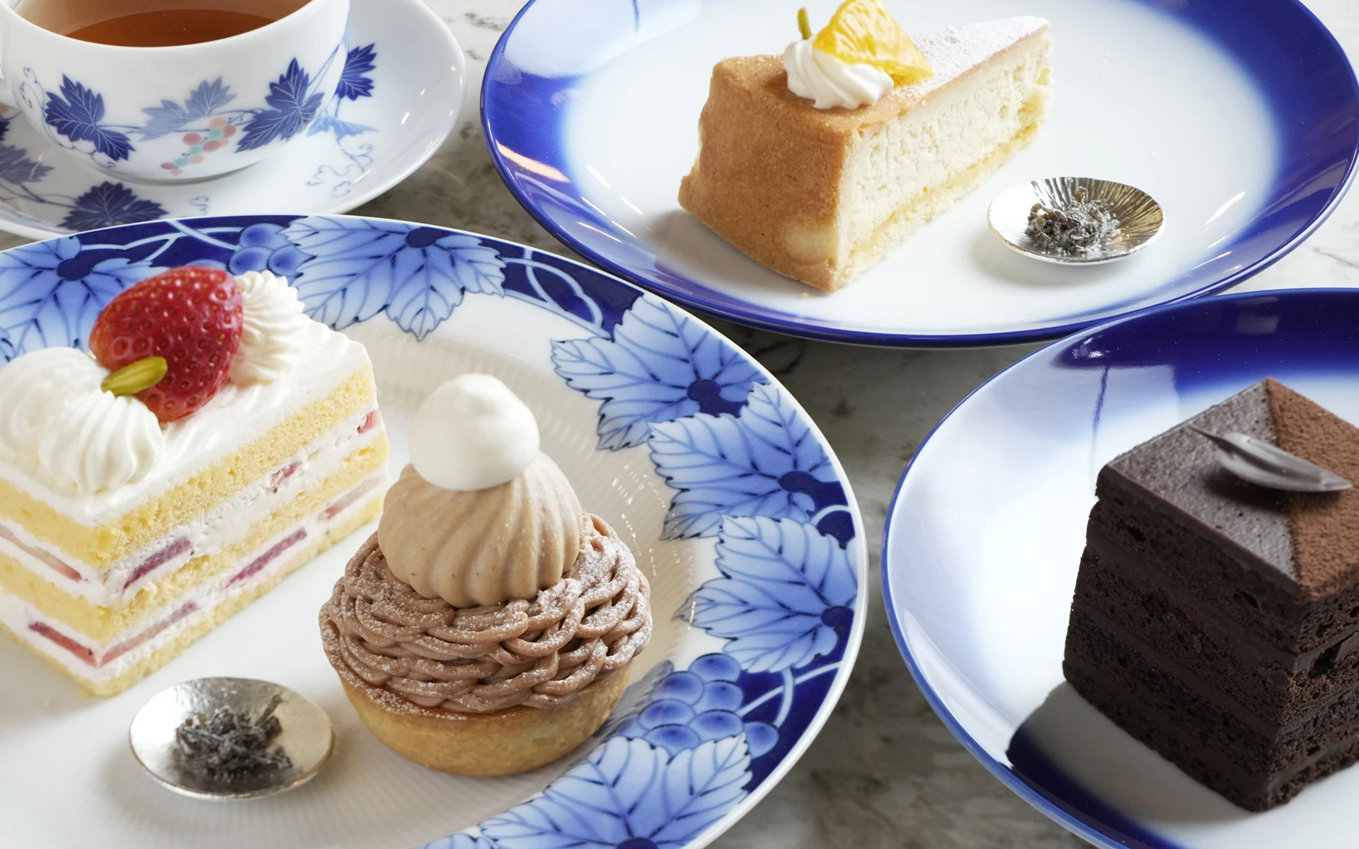 明治安田CAFE 丸の内