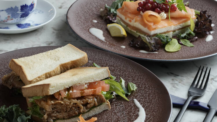 明治安田CAFE 丸の内