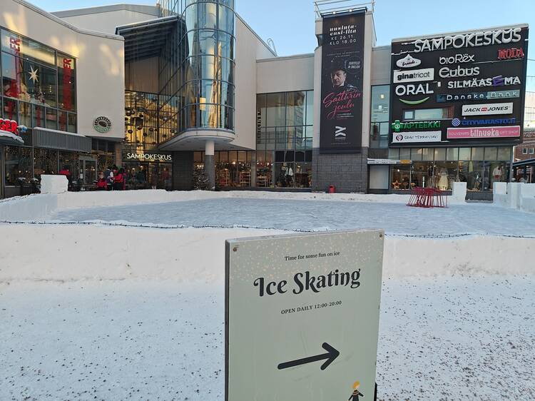 Skate at the Lordi’s Square rink