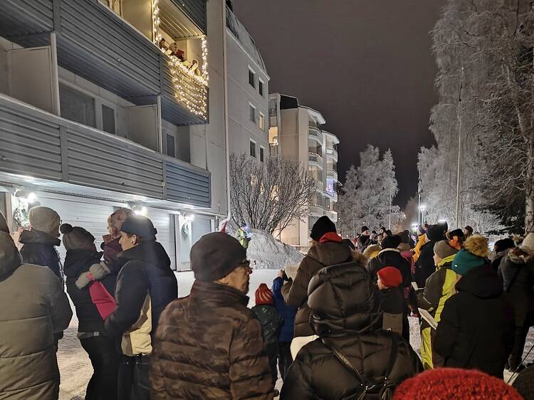 Sing together when Lainaanranta sings for the homeland